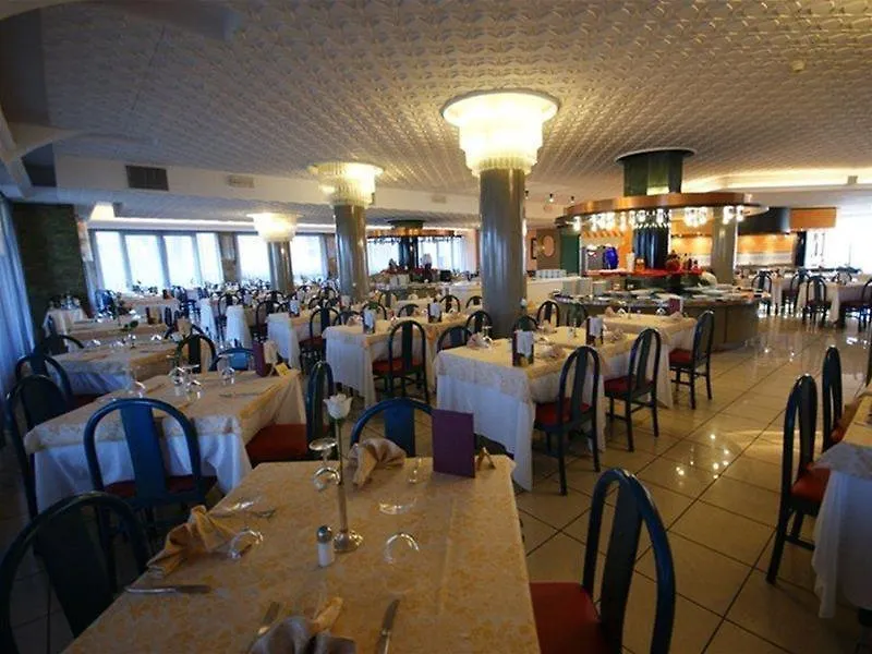 Hotel Cesare Augustus Lido di Jesolo 4*,
