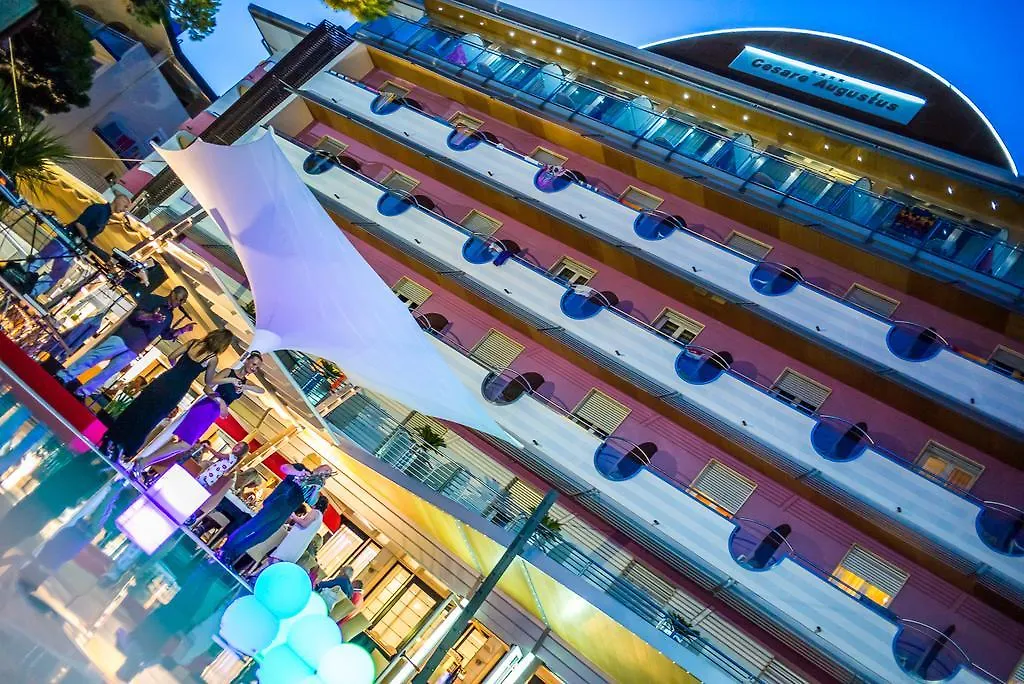 Hotel Cesare Augustus Lido di Jesolo 4*,